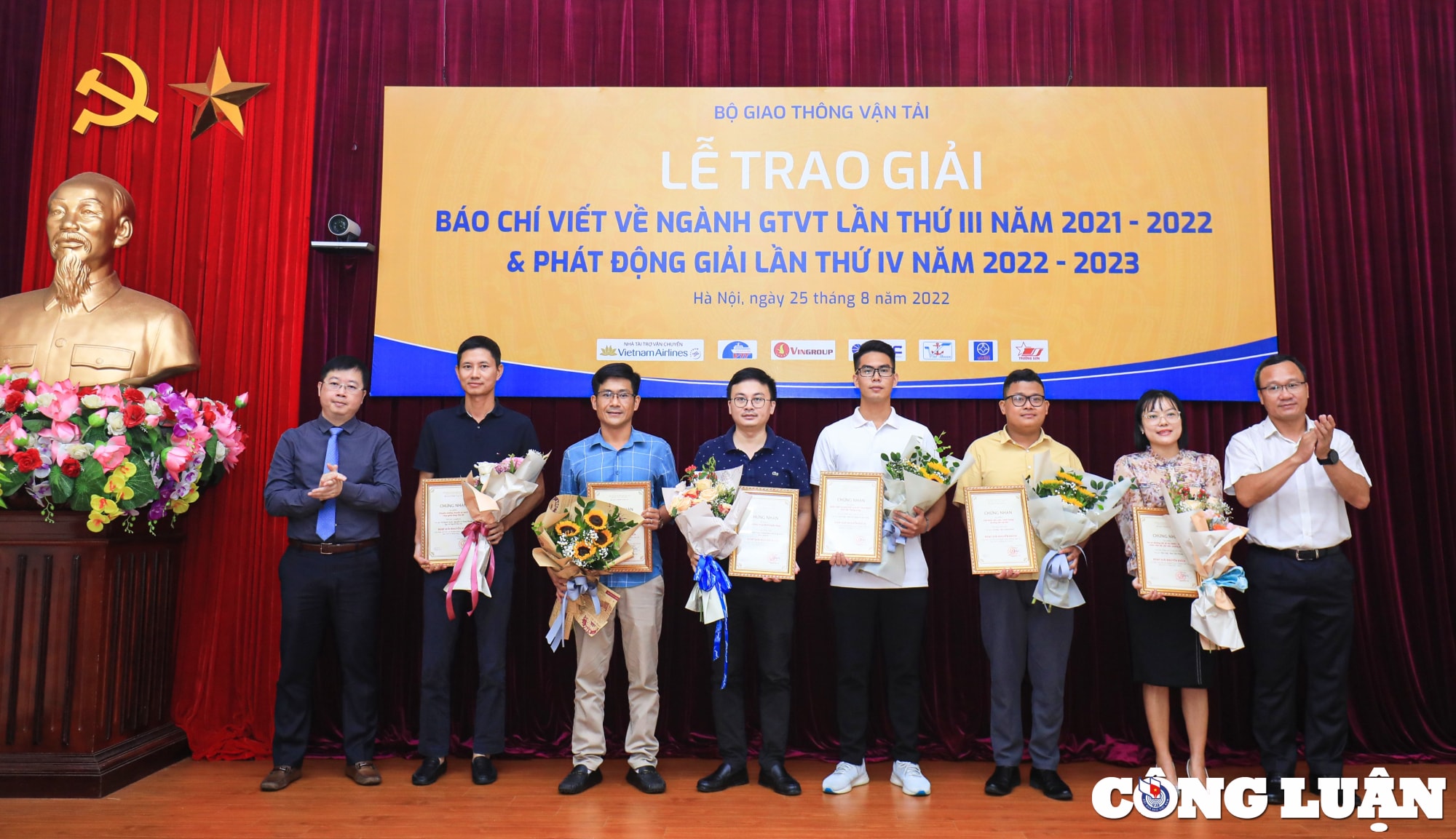 ha noi trao giai bao chi viet ve nganh gtvt lan iii va phat dong giai lan iv hinh 5