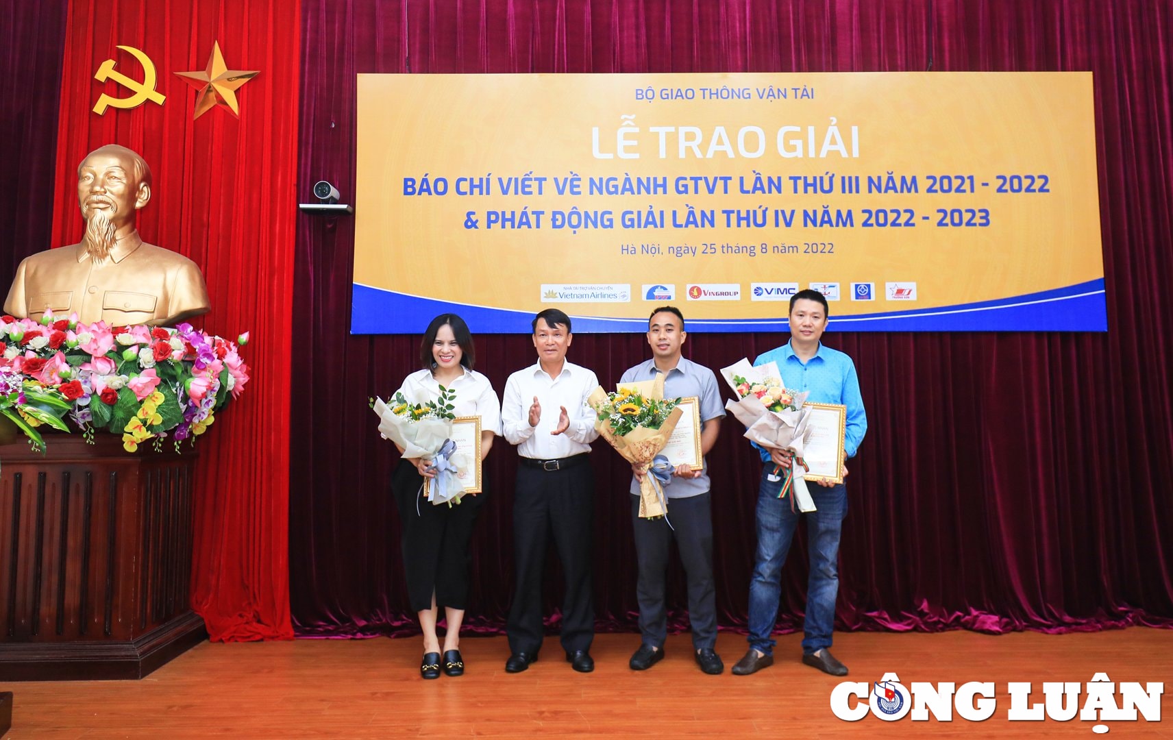 ha noi trao giai bao chi viet ve nganh gtvt lan iii va phat dong giai lan iv hinh 3