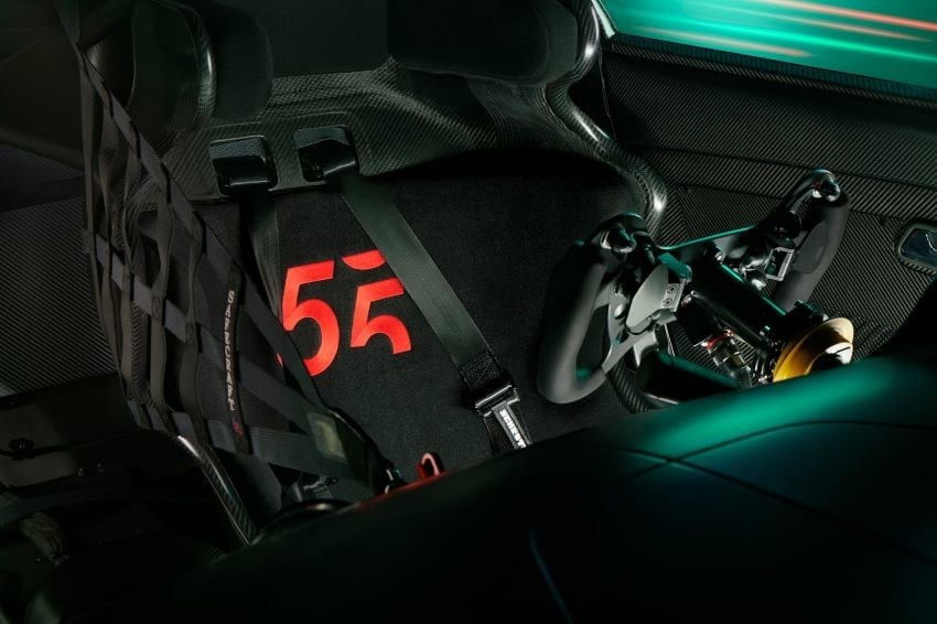 can canh xe dua phien ban gioi han mercedes amg gt3 edition 55 hinh 5