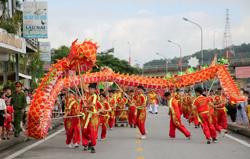quang ninh khai hoi den cua ong nam 2022 hinh 6