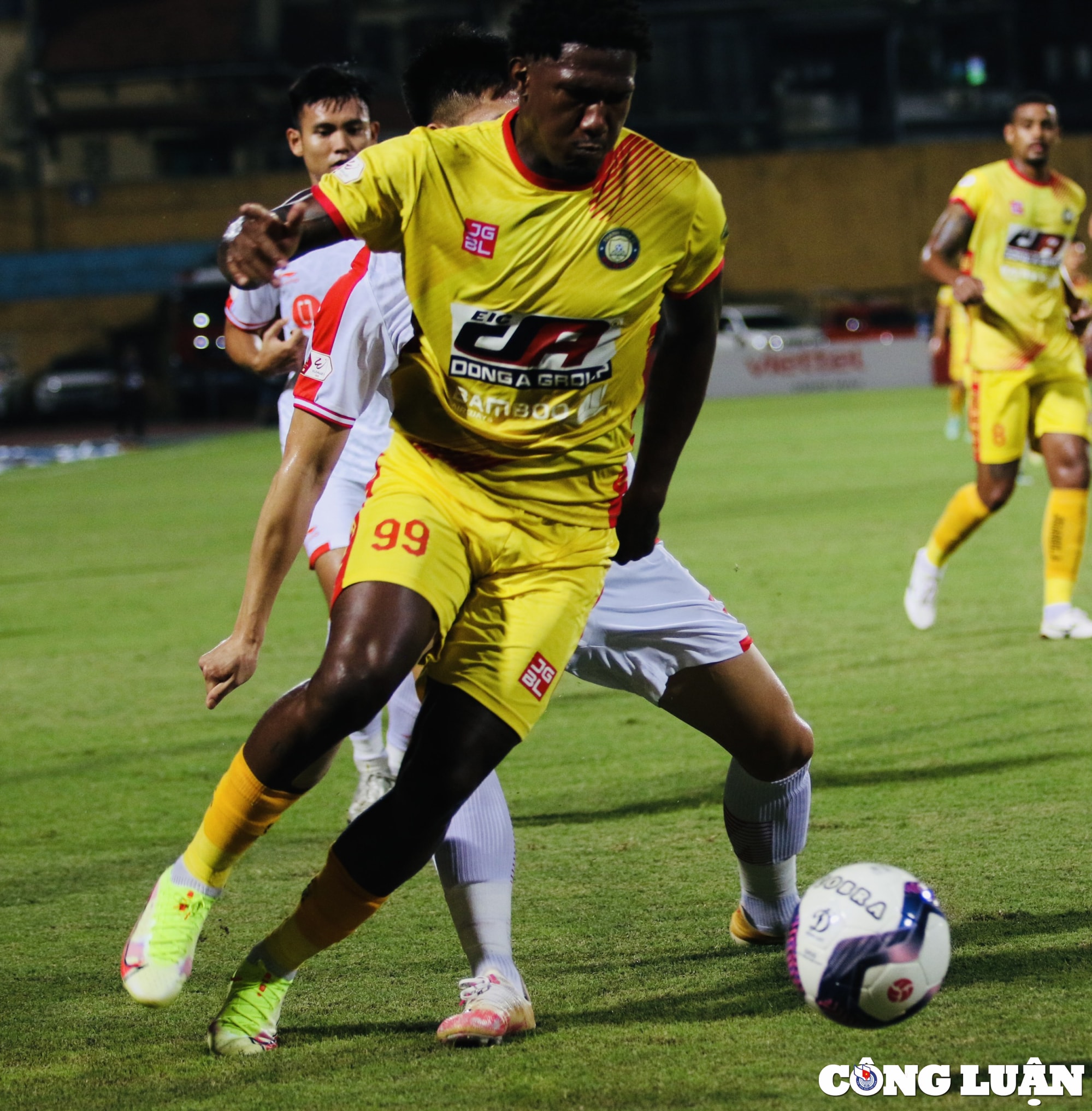 viettel fc thang tran thu 3 lien tiep tai vleague 2022 hinh 4