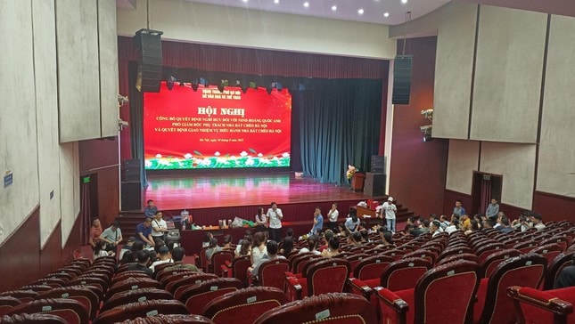 nsnd quoc anh xuc dong trong ngay nhan quyet dinh ve huu hinh 2