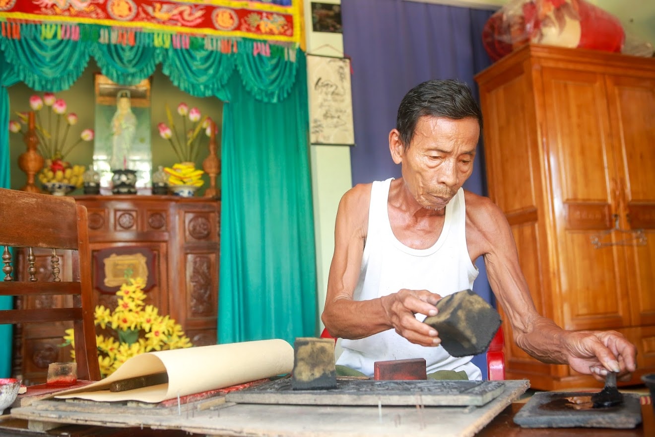 chuyen mot xa hai lang nghe truyen thong o hue vat va muu sinh lo lang giu nghe hinh 1