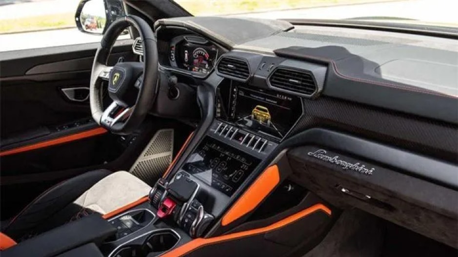 lamborghini urus duoc g power do day khi chat va manh me hinh 4