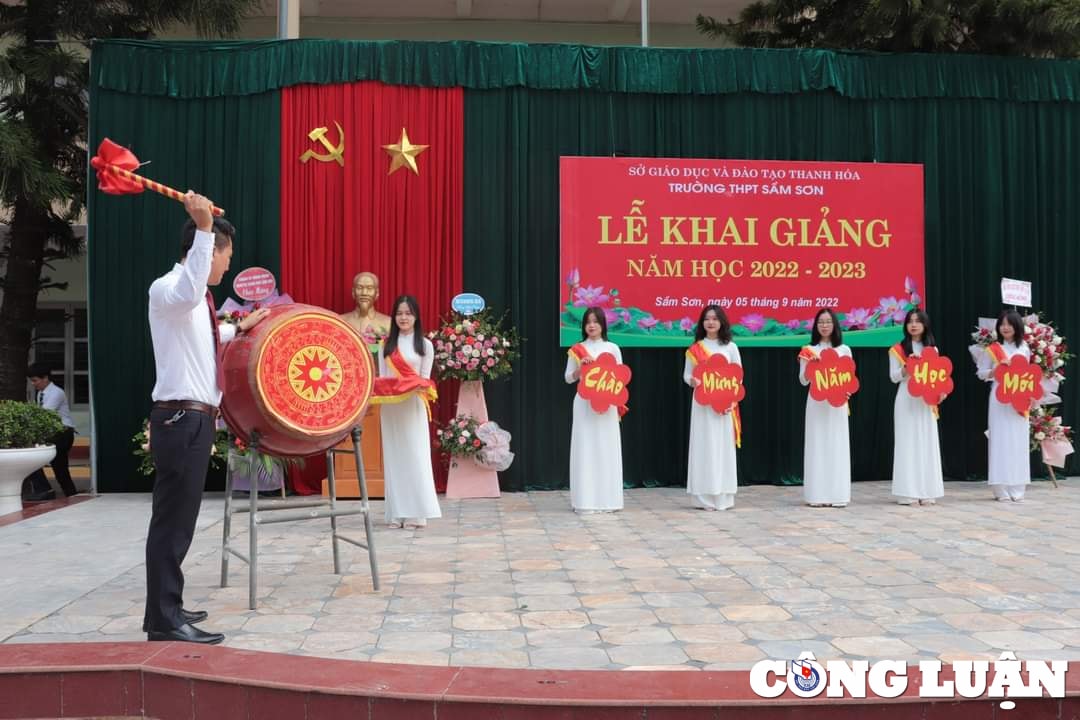 nhung hinh anh dep trong ngay khai giang nam hoc moi tai thanh hoa hinh 10