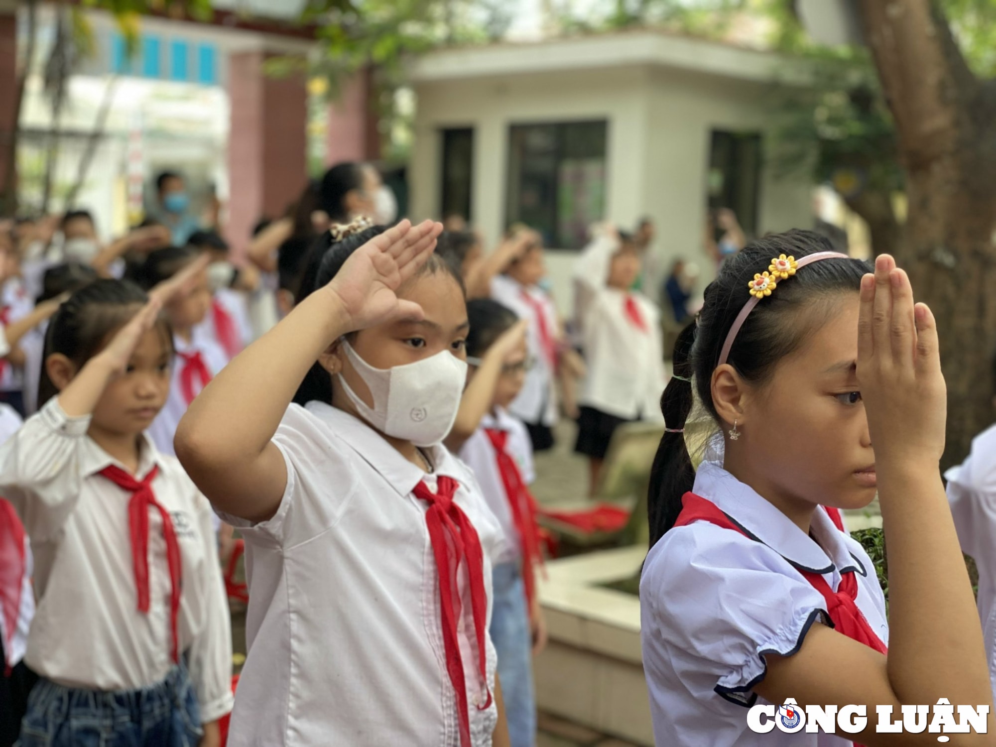 nhung hinh anh dep trong ngay khai giang nam hoc moi tai thanh hoa hinh 8