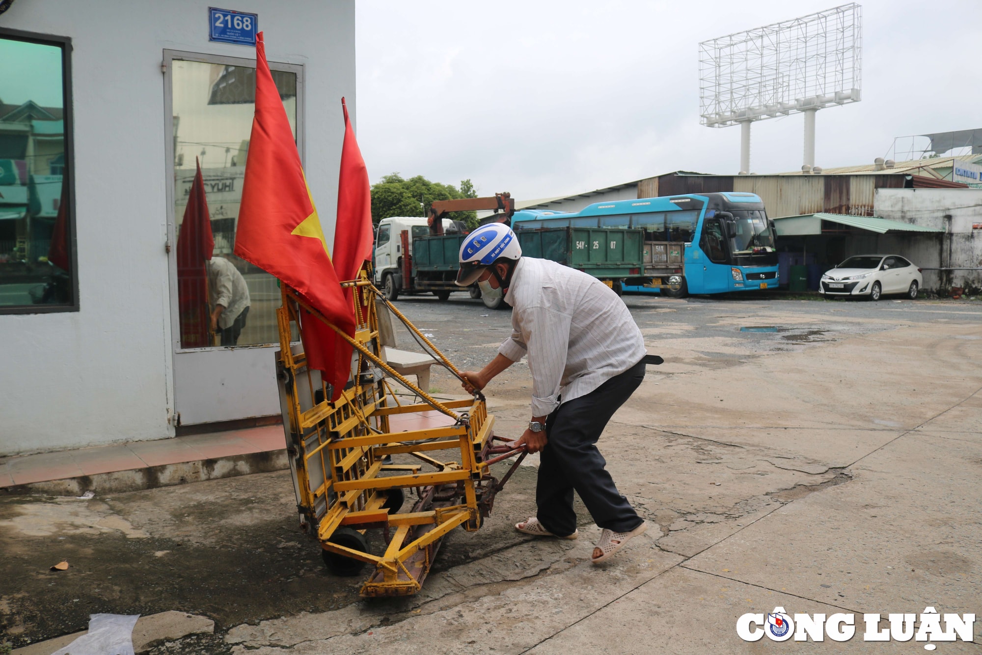 nguoi dan ong 16 nam hut dinh lay an toan cua nguoi dan lam lai hinh 6