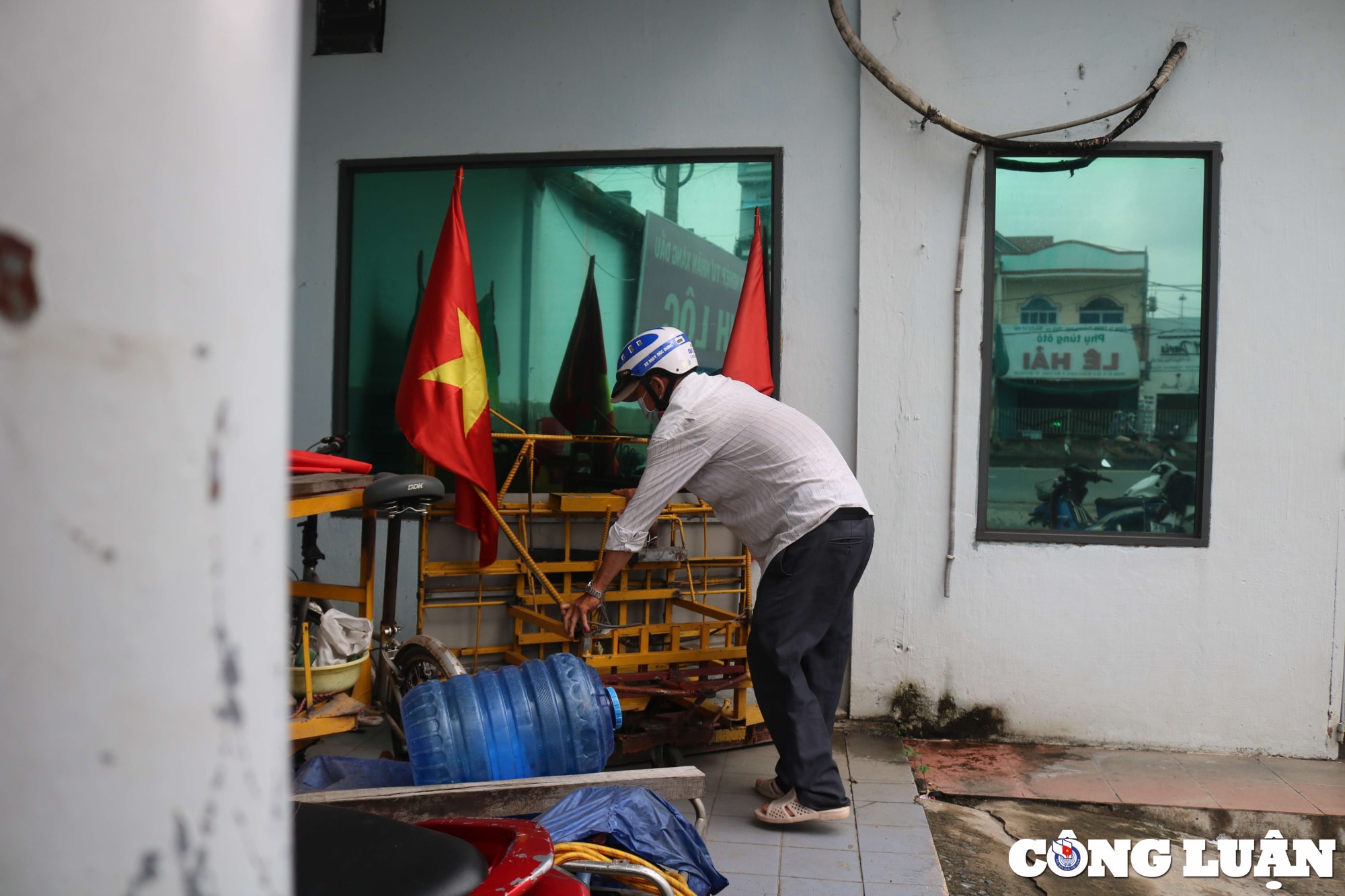 nguoi dan ong 16 nam hut dinh lay an toan cua nguoi dan lam lai hinh 17