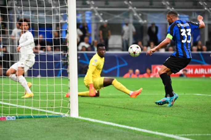 bayern munich nghien nat inter 2 0 ngay tai san khach hinh 3