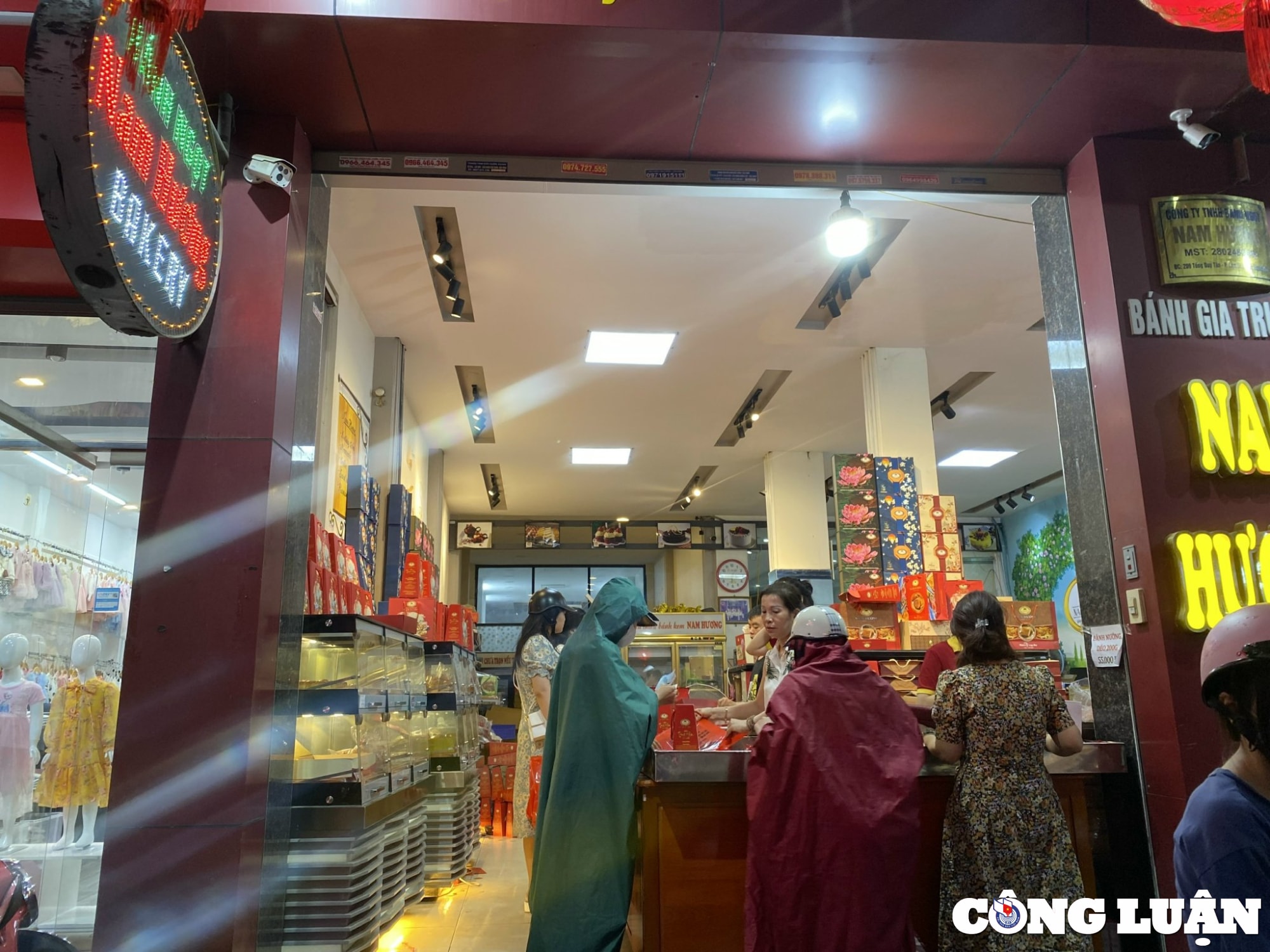 thanh hoa nguoi dan doi mua di mua banh trung thu gia truyen hinh 1