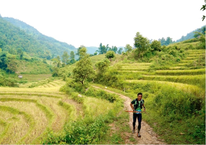 vdv quang tran vo dich cu ly chay sieu khung 160km tai sapa hinh 1