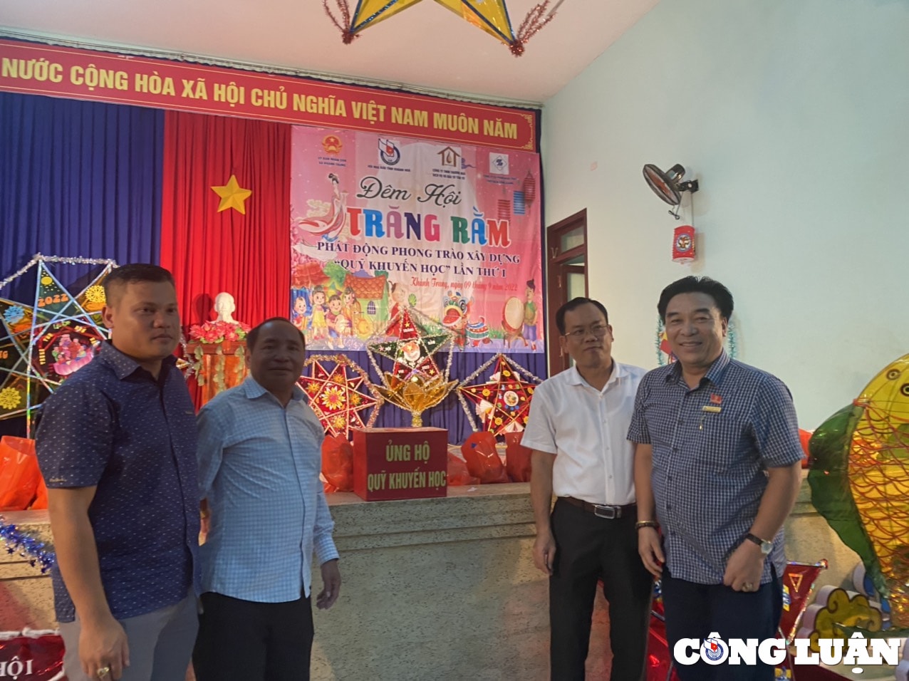hoi nha bao khanh hoa to chuc dem hoi trang ram va phat dong phong trao xay dung quy khuyen hoc hinh 2