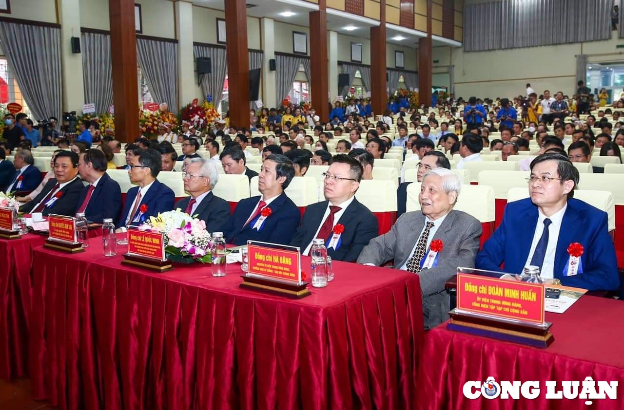 hoc vien bao chi va tuyen truyen ky niem 60 nam ngay thanh lap va don nhan huan chuong doc lap hang ba hinh 3
