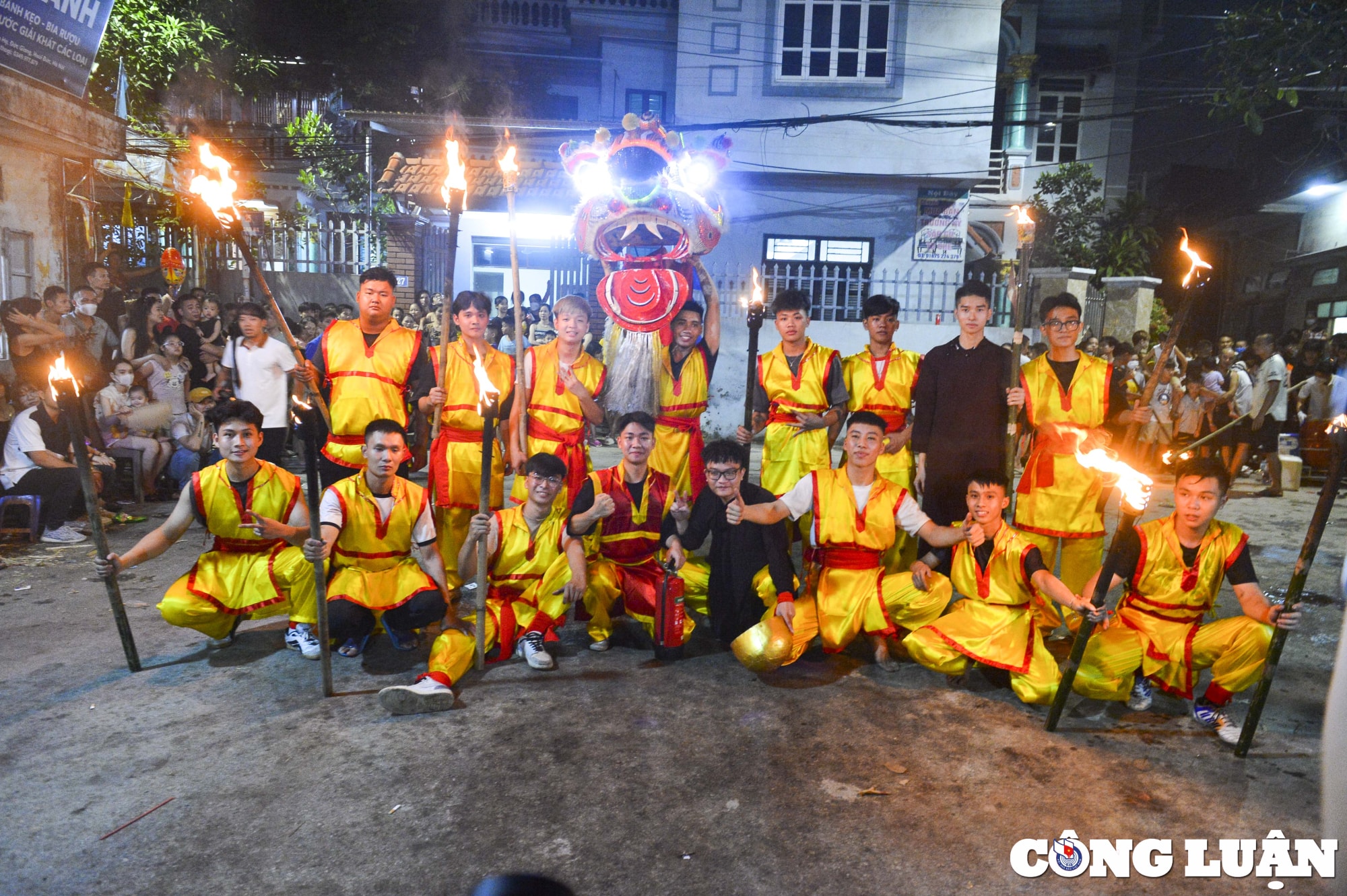 ha noi doc dao man mua lan thoi lua trong dem trung thu hinh 12