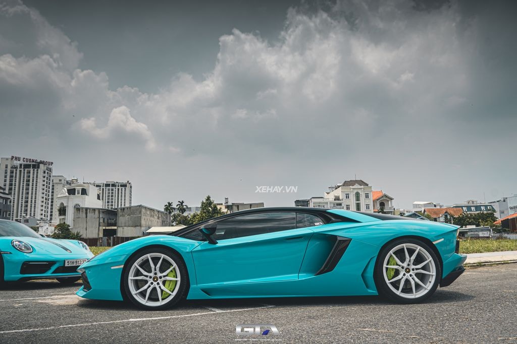 lamborghini aventador ban do novitec torado la mat voi mau xanh miami hinh 3