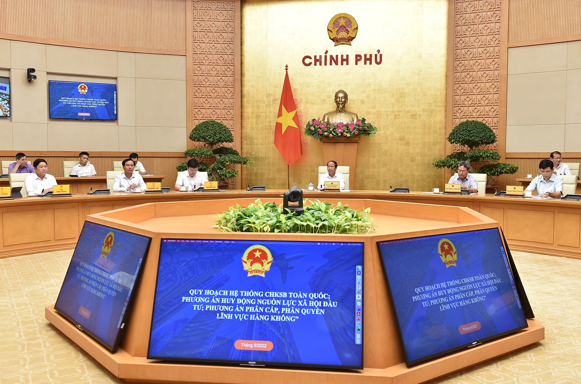 phan cap manh me cho dia phuong de thu hut cac doanh nghiep dau tu cang hang khong hinh 1