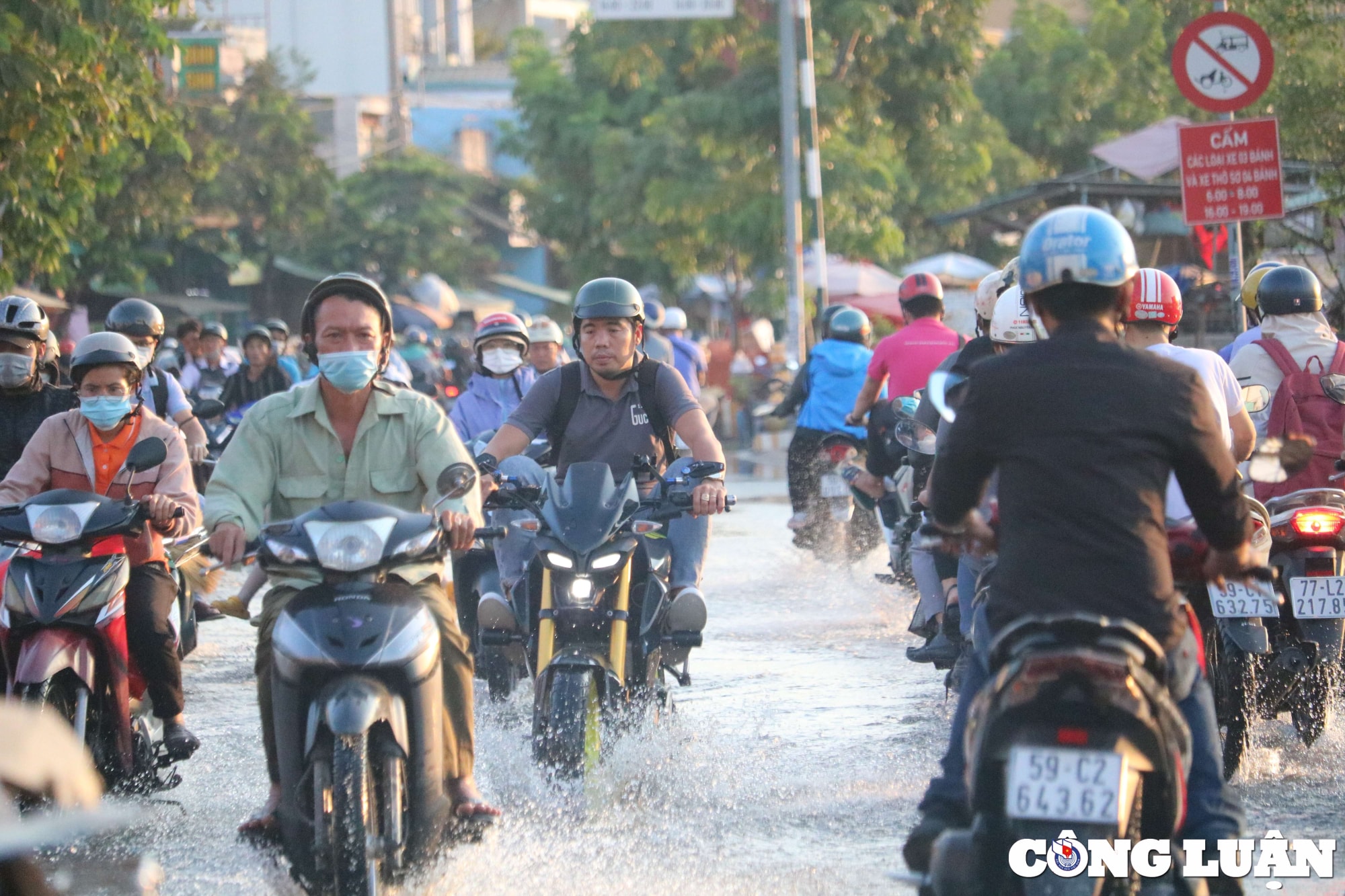 trieu cuong dang cao nguoi dan tp hcm bi bom sau gio tan tam hinh 1