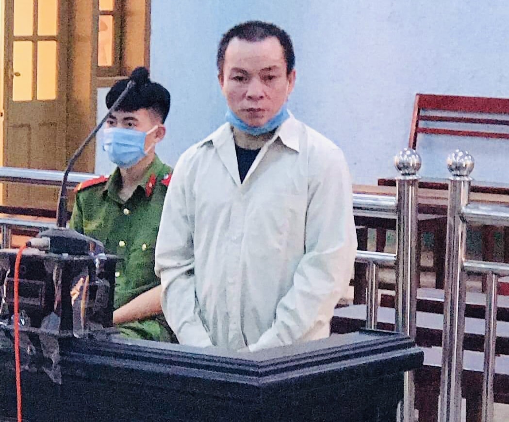 gia lai nguoi dan ong cam dao dam ban 7 nhat vi bi chui hinh 1