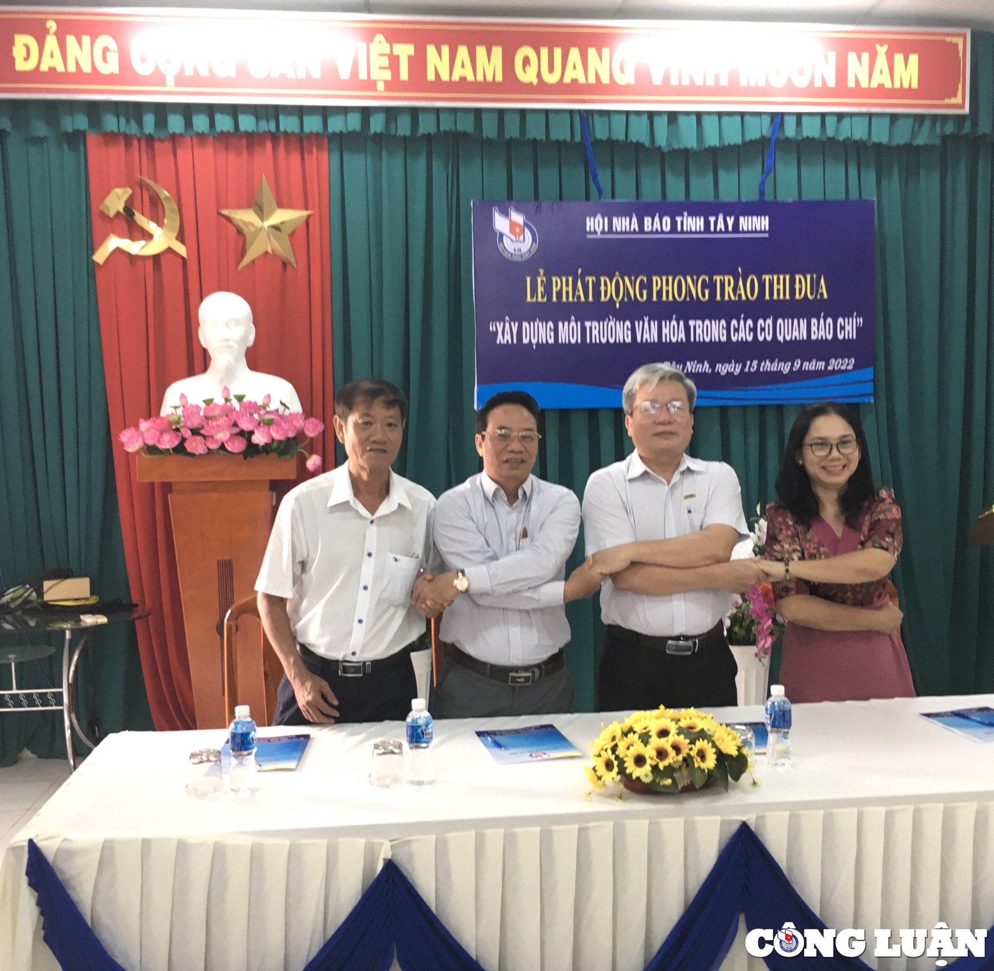 hoi nha bao tinh tay ninh phat dong phong trao thi dua xay dung moi truong van hoa trong cac co quan bao chi hinh 1