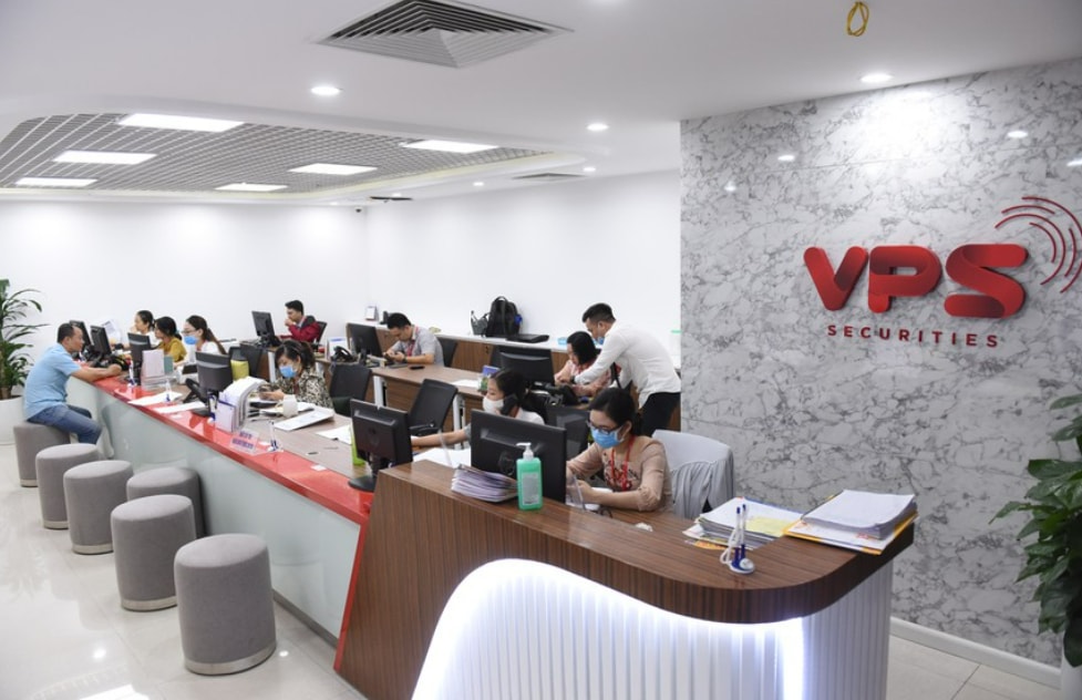 chung khoan vps bi ubcknn xu phat 125 trieu dong vi cap margin qua han muc hinh 1