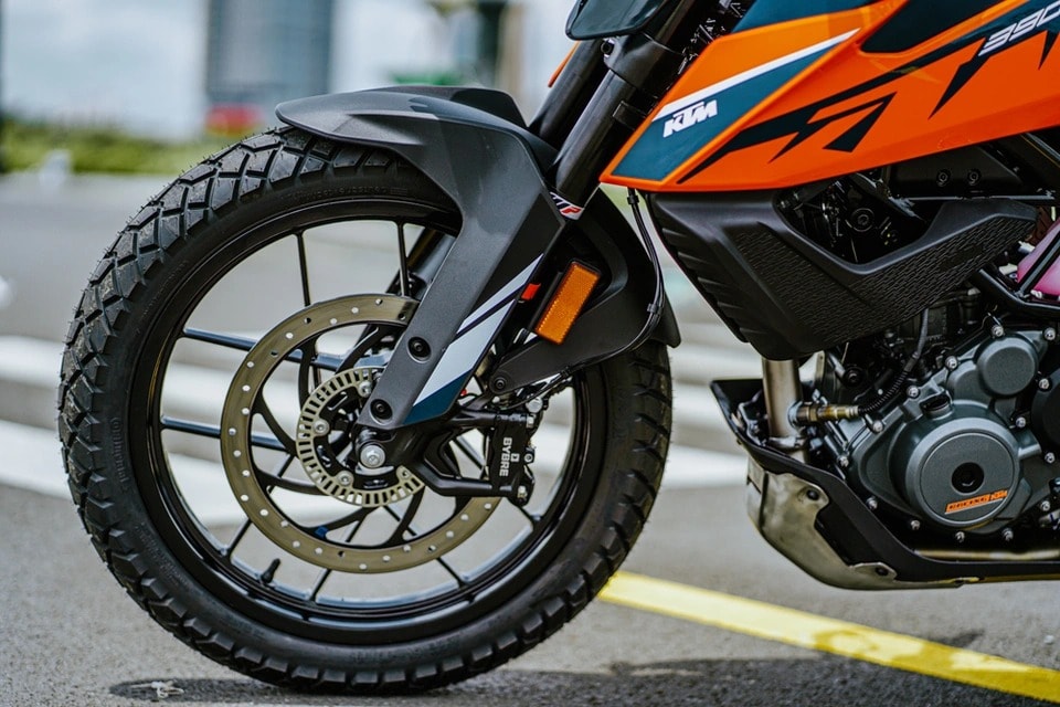 ktm 390 adventure 2022 co gia 236 trieu dong tai thi truong viet nam hinh 7
