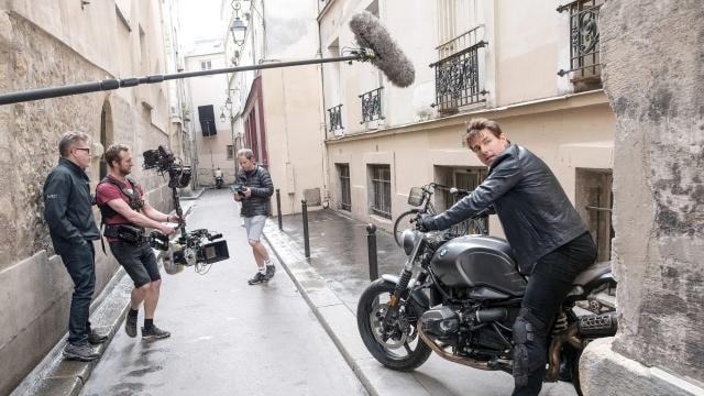 bay cuu khien buoi quay phim cua tom cruise gian doan hinh 1