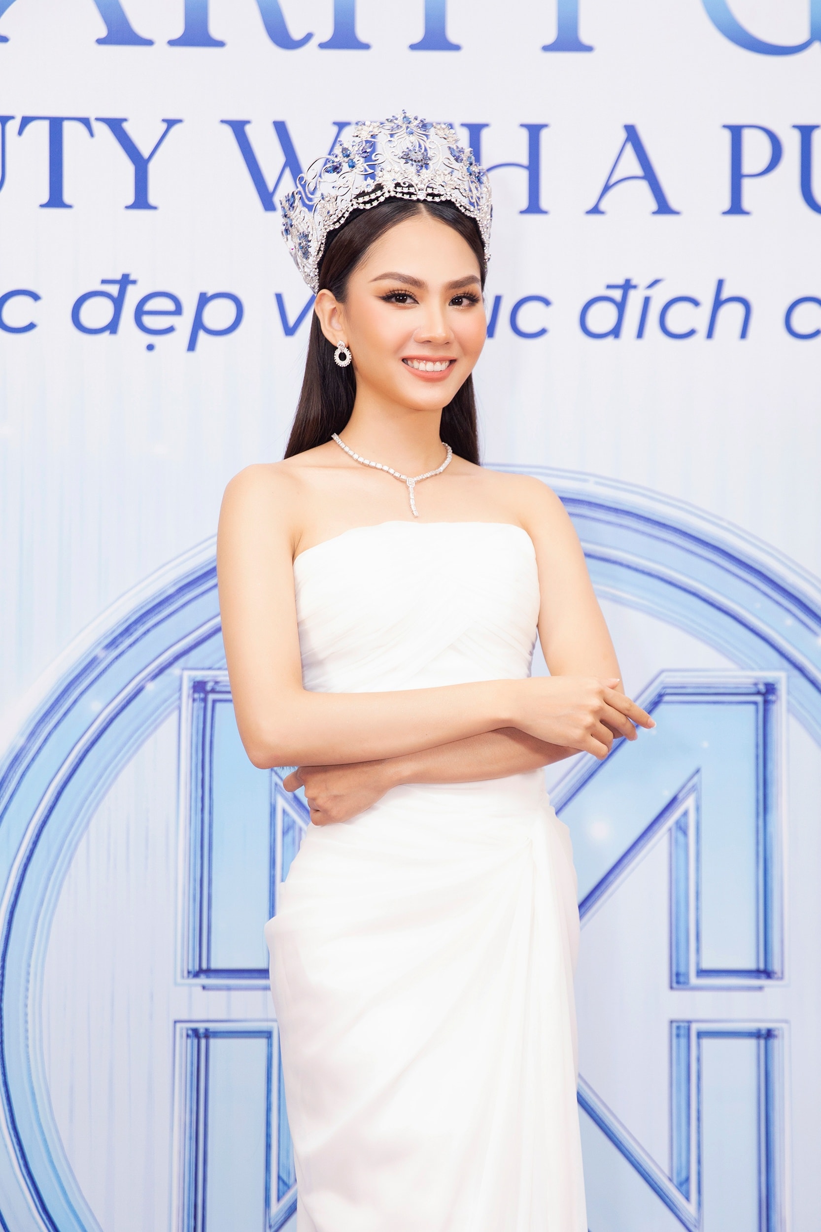 hoa hau mai phuong duoc tang lai vuong mien 3 ty hinh 6