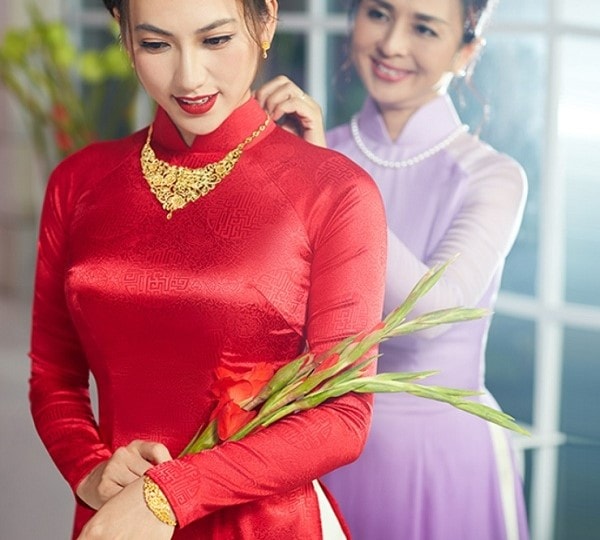 trang suc cuoi pnj bieu tuong vinh cuu cua tinh yeu dich thuc hinh 1