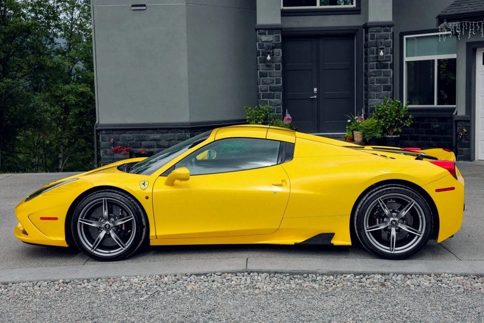 ferrari 458 speciale a duoc ban dau gia du kien thu ve 1 trieu usd hinh 3