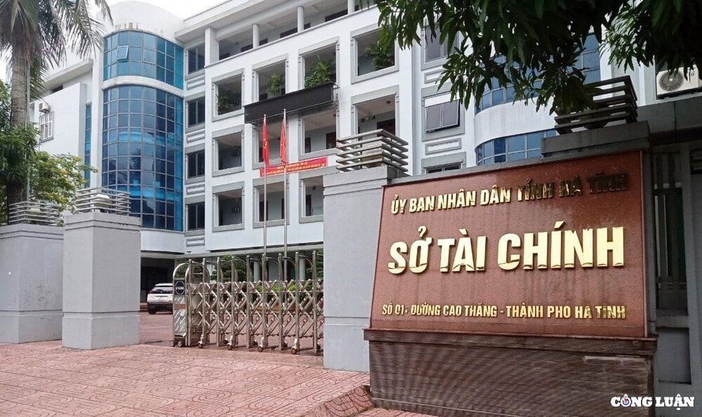 so tai chinh ha tinh co trach nhiem nhu the nao khi gia thiet bi giao duc bi nang khong hinh 1