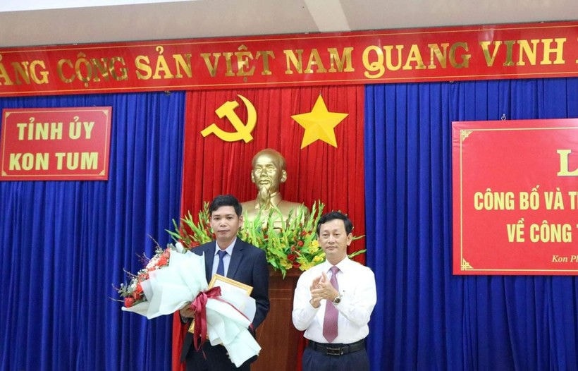 kon tum kon plong co tan chu tich ubnd huyen hinh 1