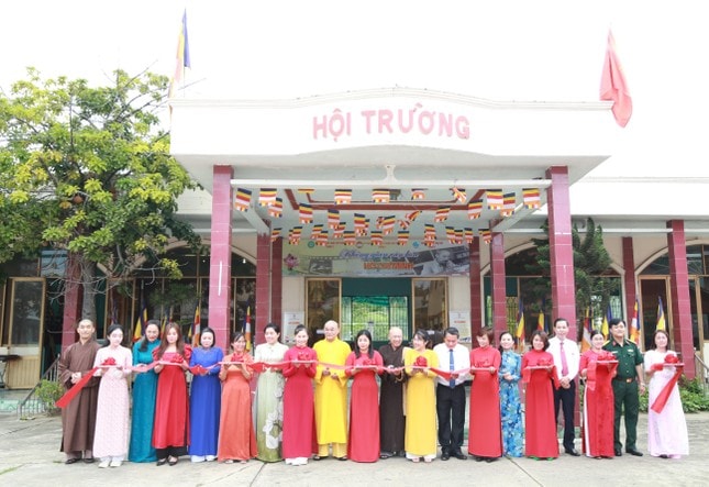 ra mat khong gian van hoa ho chi minh tai chua long hoa hinh 1