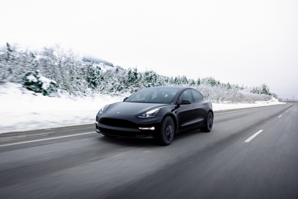 tesla trieu hoi 11 trieu xe vi loi cua kinh hinh 1