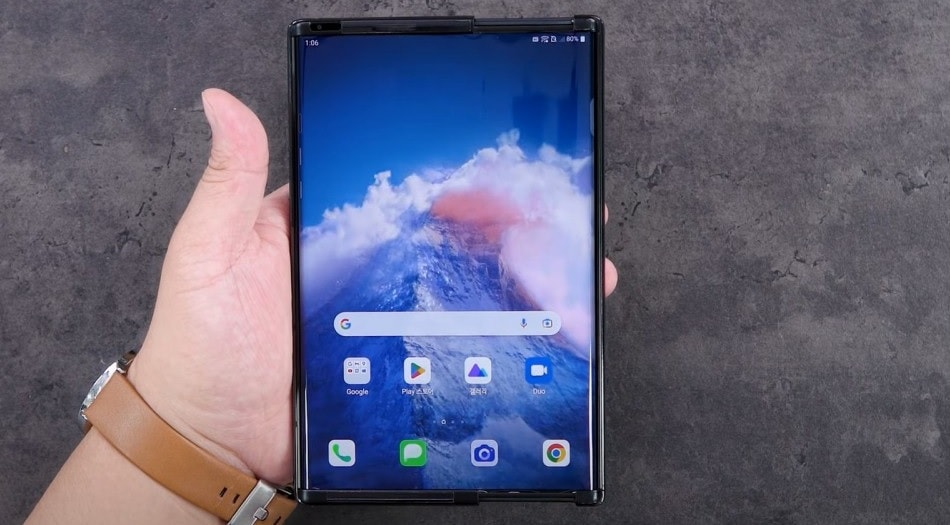 nhin lai dien thoai man hinh cuon lg rollable hinh 1
