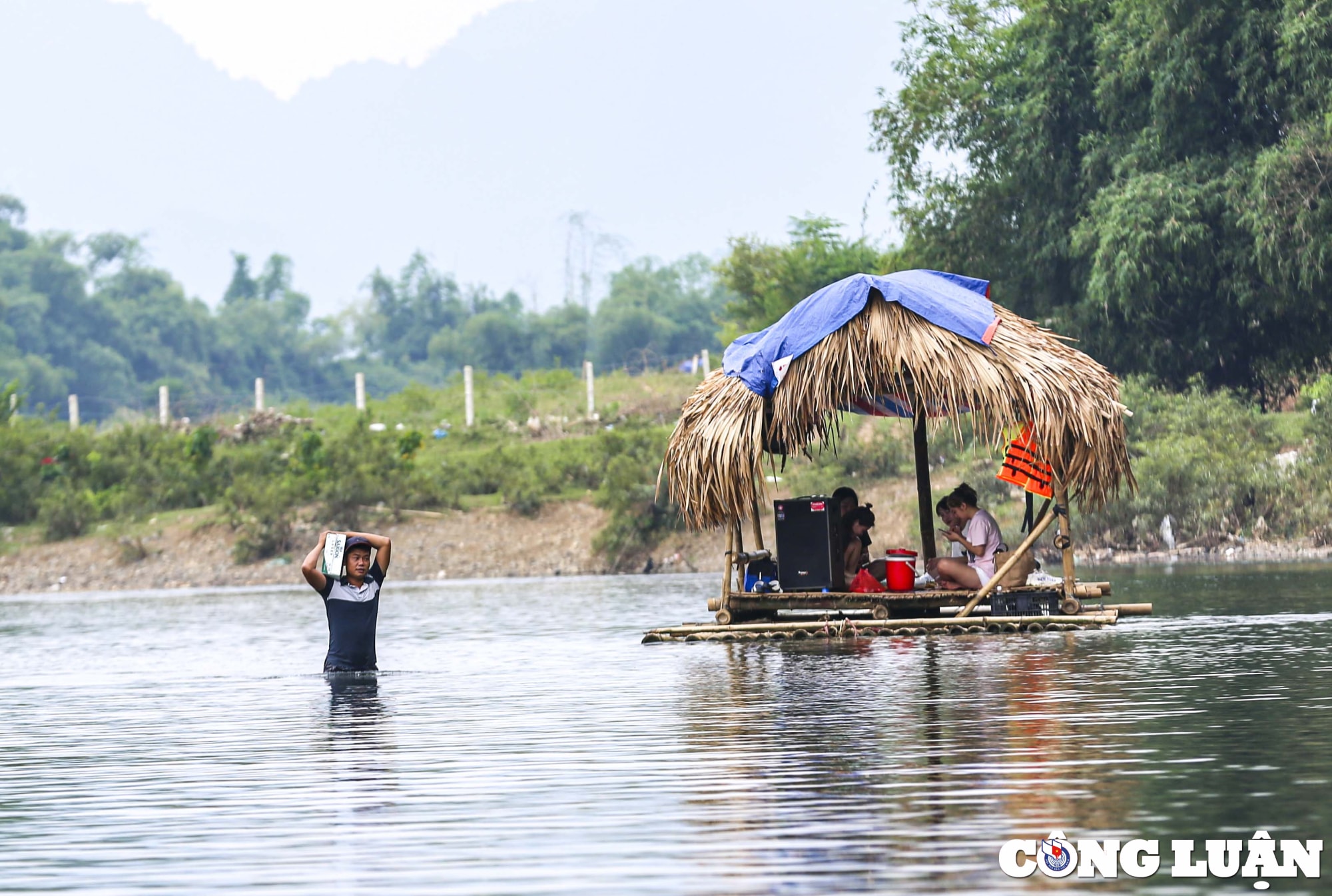 hoa binh be noi tu phat xep kin mat song boi hinh 7