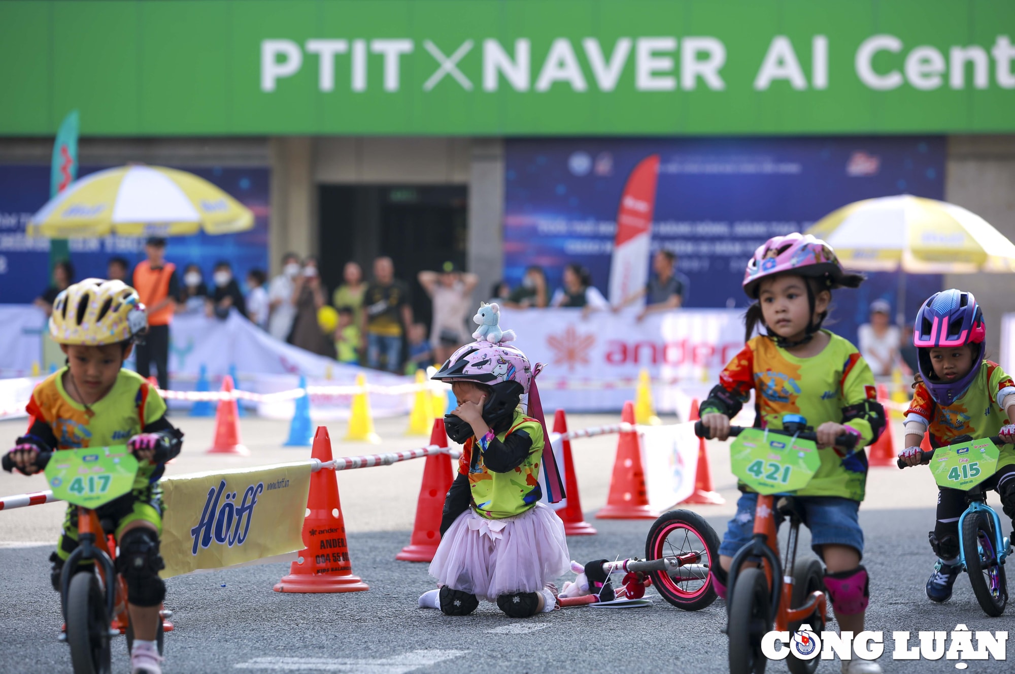 ha noi ngo ngang man trinh dien cua hon 500 tay dua nhi tai giai dua xe thang bang hinh 28