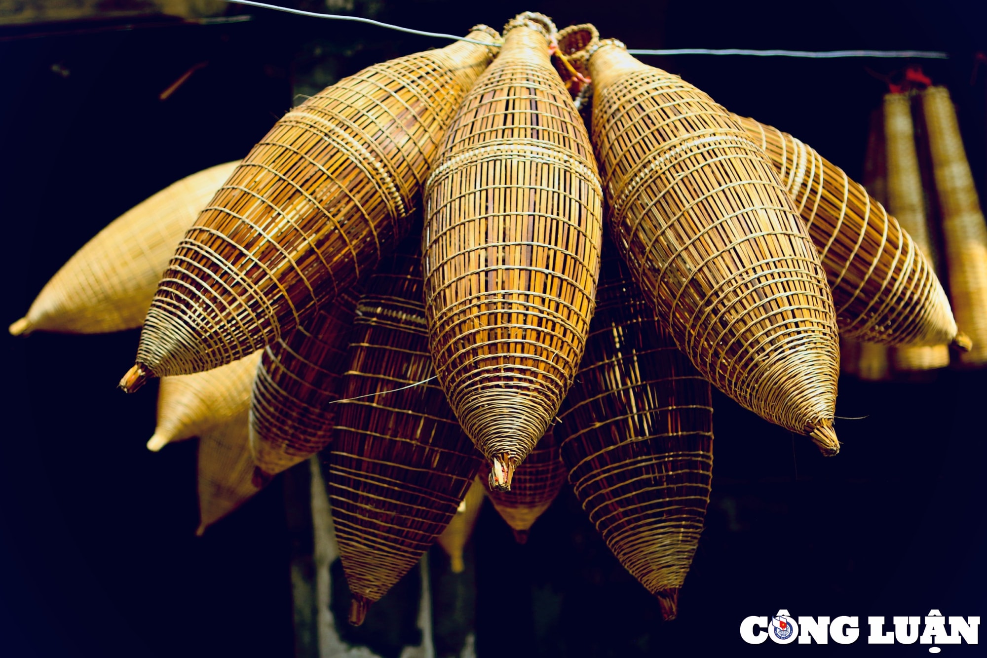 ghe tham lang nghe dan do 200 tuoi o hung yen hinh 9
