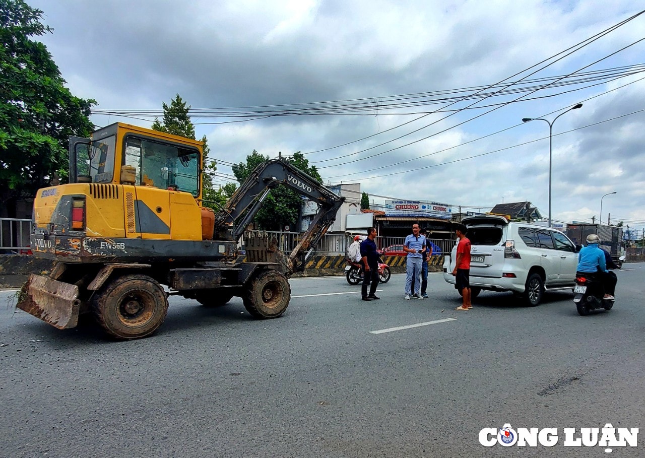 nhieu bat cap tren tuyen quoc lo noi ba thanh pho thu duc di an bien hoa hinh 3