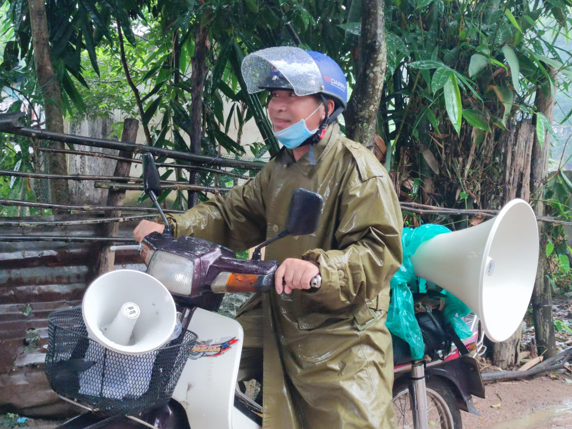 ung pho voi sieu bao noru kon tum di doi hang tram ho dan den noi an toan hinh 3