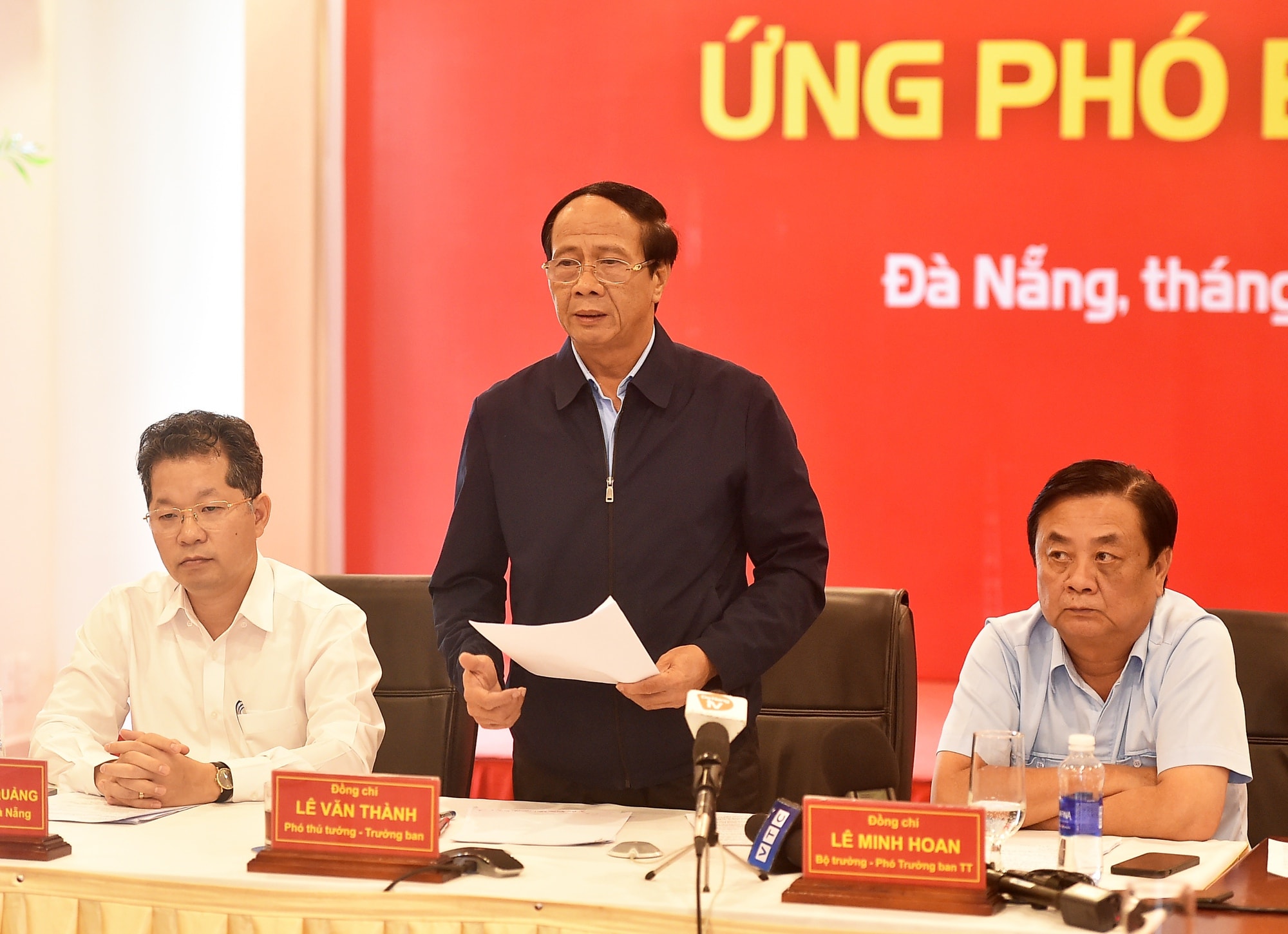 thu tuong tuyet doi khong de dan doi dan ret khong co cho o sau bao hinh 2