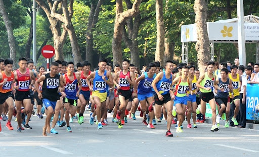 gan 1500 nguoi tham gia giai chay bao hanoimoi mo rong lan thu 47 hinh 2