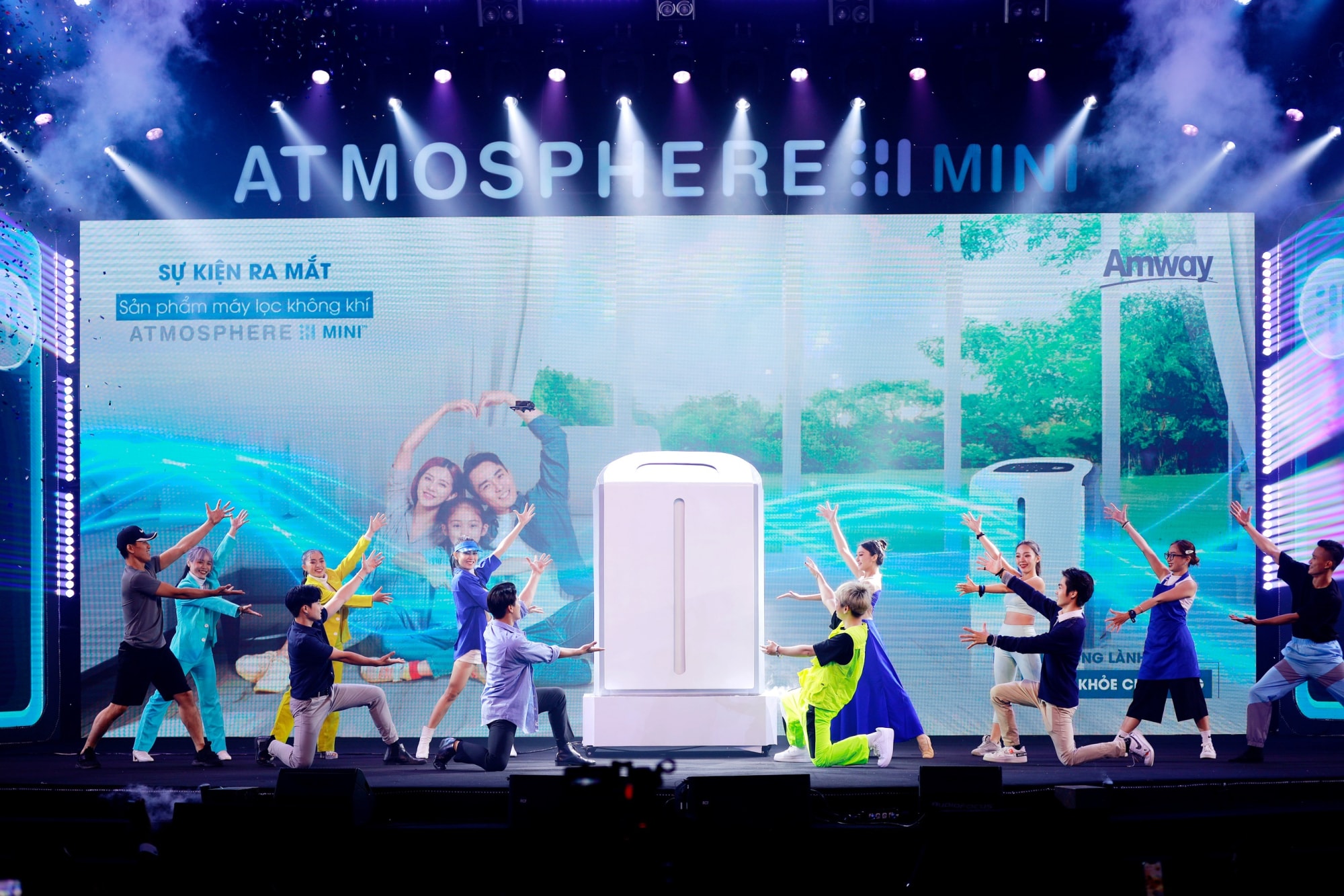 song khoe chu dong cung may loc khong khi amway atmosphere mini hinh 1