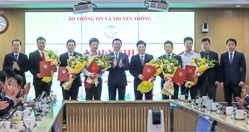 dieu dong bo nhiem ong luu dinh phuc giu chuc cuc truong cuc bao chi hinh 1