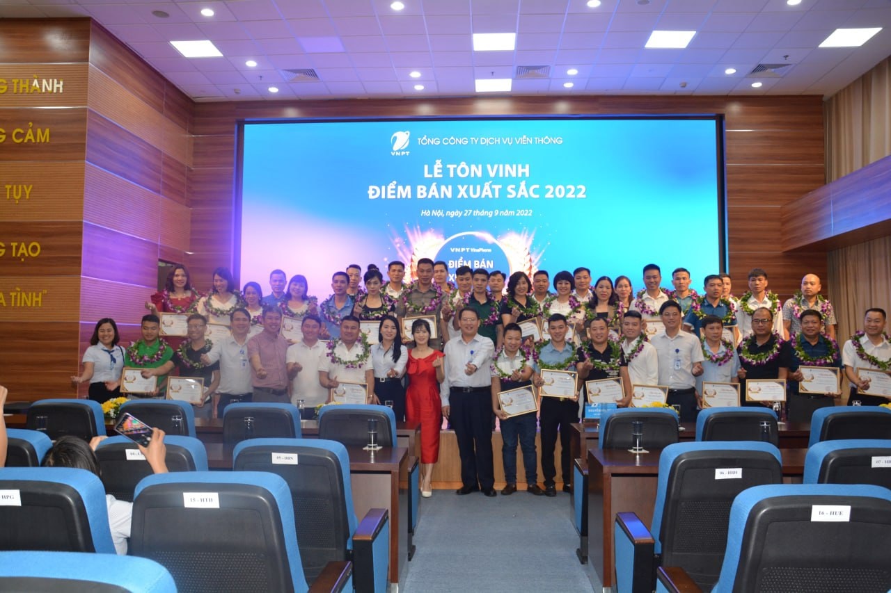 vinaphone tang chuyen du lich 5 tri an diem ban xuat sac tren toan quoc hinh 1