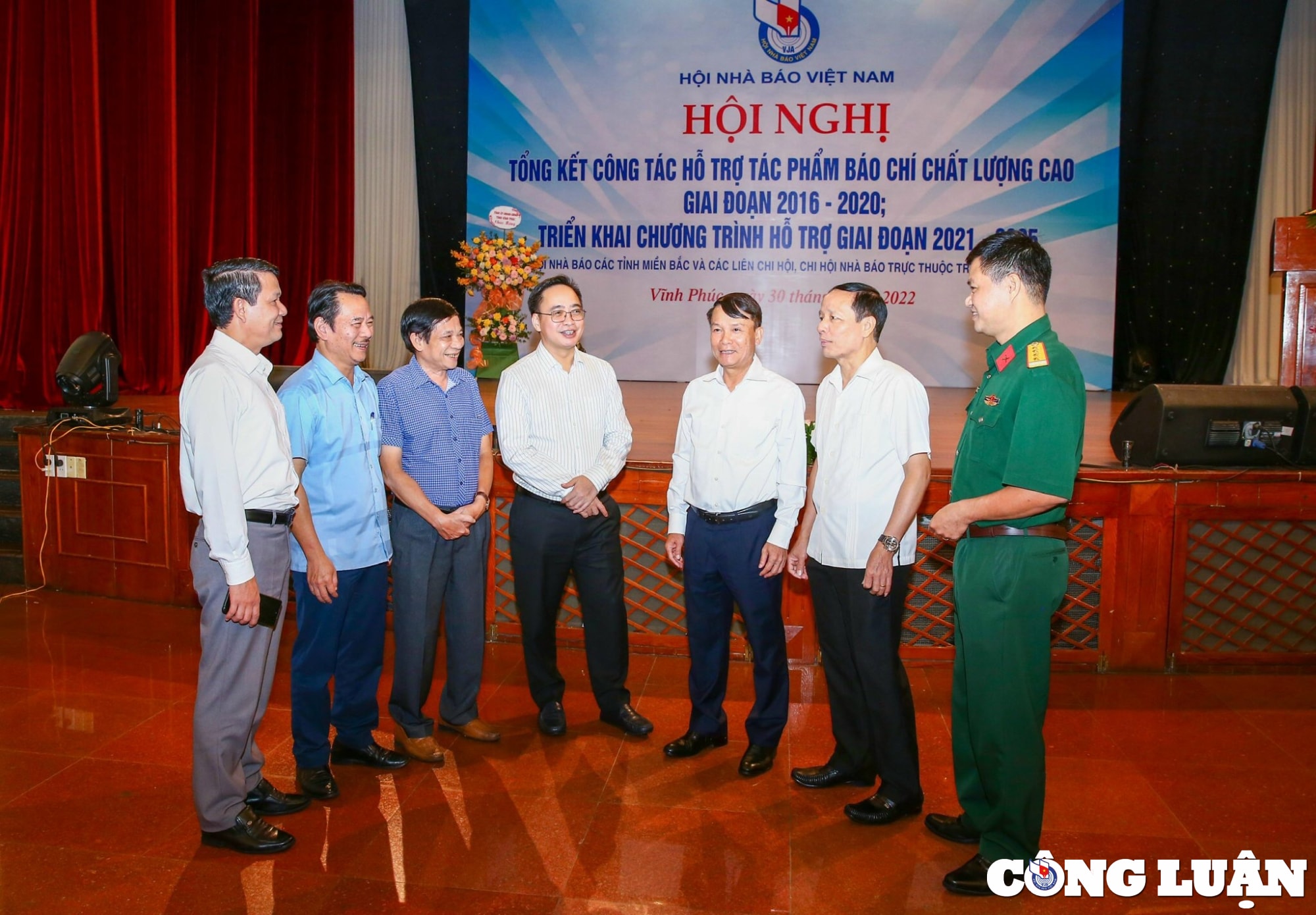 ban giai phap thao go kho khan vuong mac trong cong tac ho tro tac pham bao chi chat luong cao hinh 1