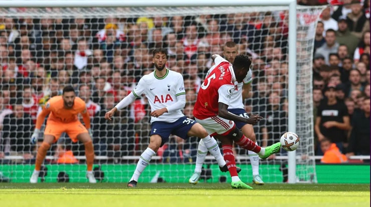 thang dam tottenham arsenal giu vung ngoi dau ngoai hang anh hinh 3