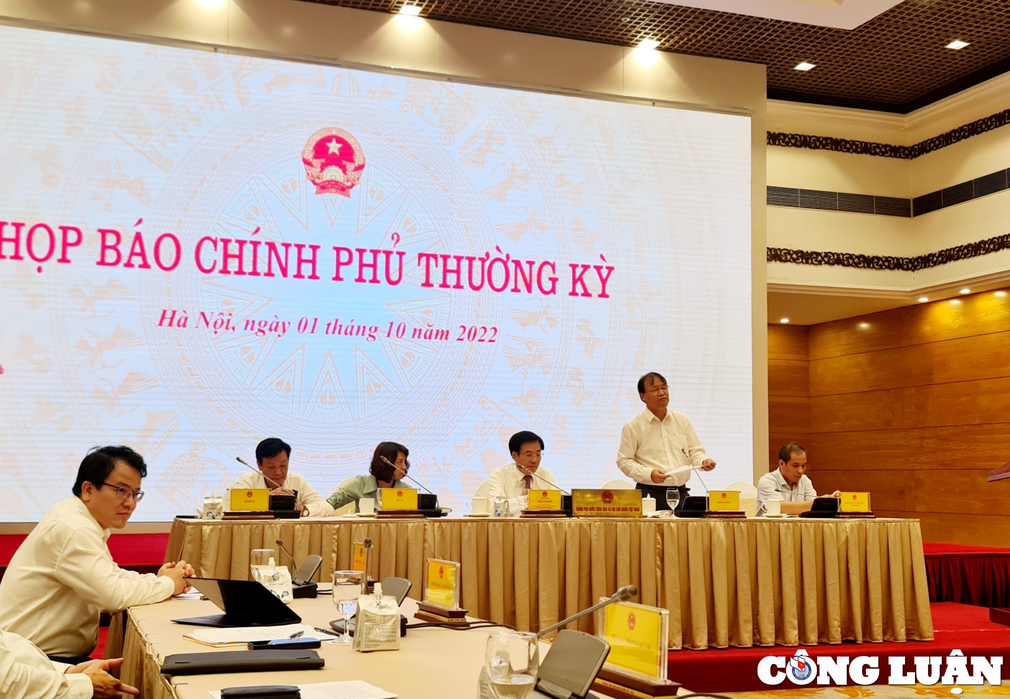 doanh nghiep ban le xang dau lien tuc keu cang ban cang lo bo cong thuong noi gi hinh 1