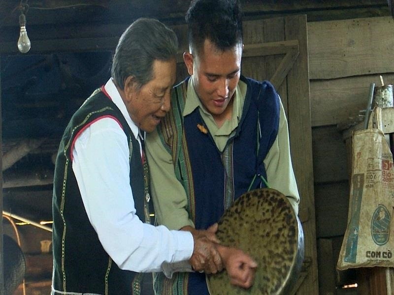 guong mat 6 nghe nhan nguoi dan toc thieu so cua lam dong vua duoc vinh danh hinh 5