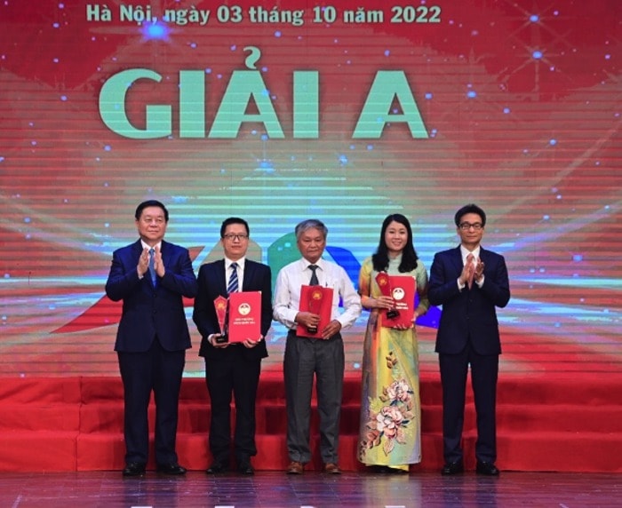 giai thuong sach quoc gia thuc day van hoa doc hinh 1