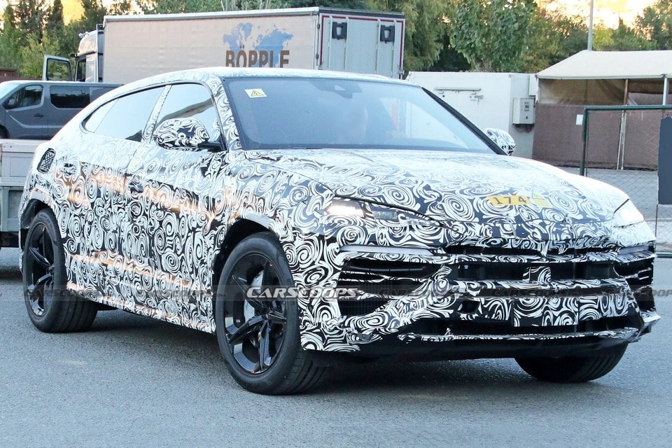 lamborghini urus plug in hybrid lo dien hinh 1